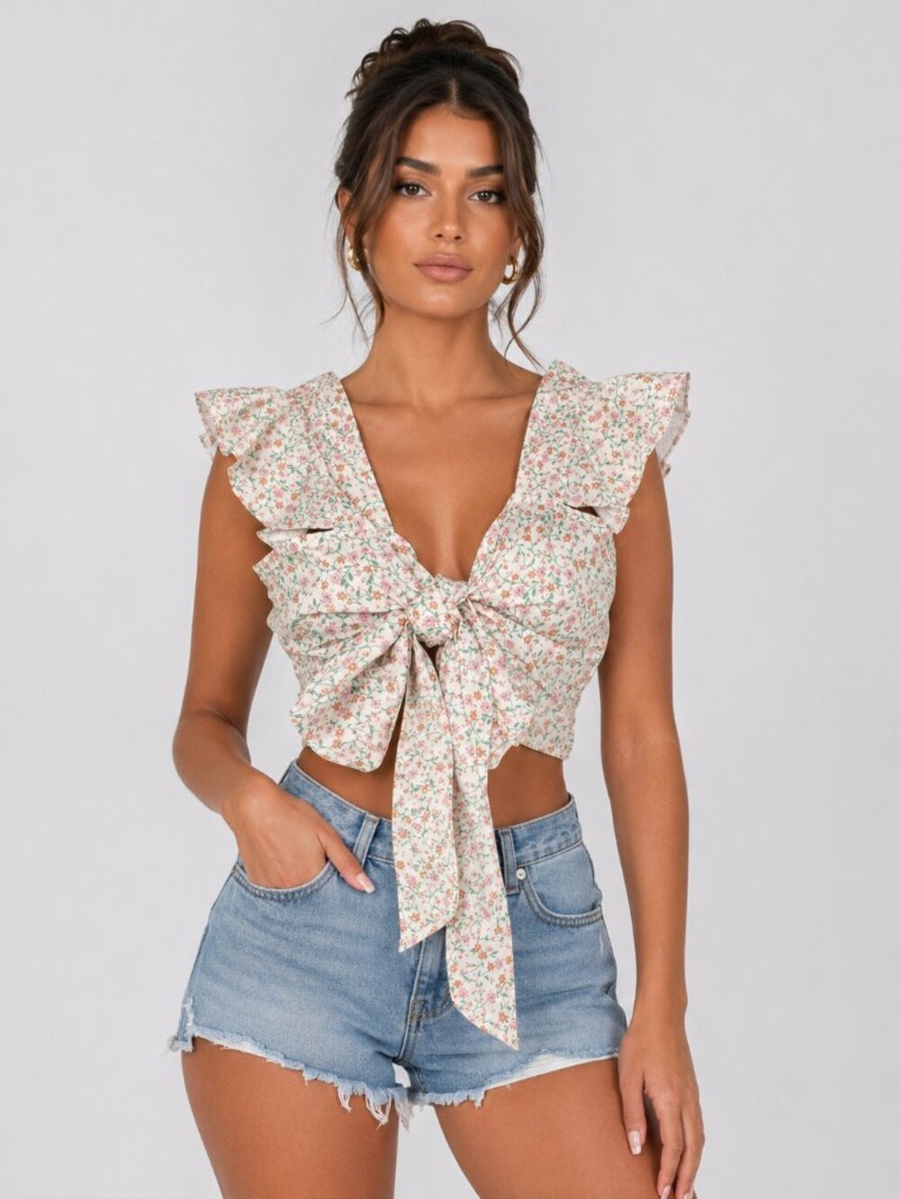 PrettyLittleThing Crop Top